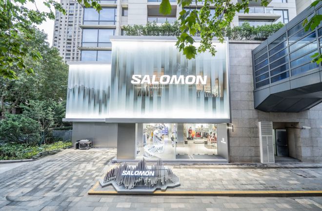 leyucom乐鱼官网MAIA ACTIVE开首家瑜伽主题店、小红书跨界开咖啡店(图8)