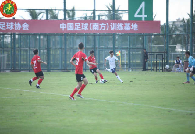 乐鱼APP2024-2025天下青少年校园足球四级联赛在海口落幕(图2)